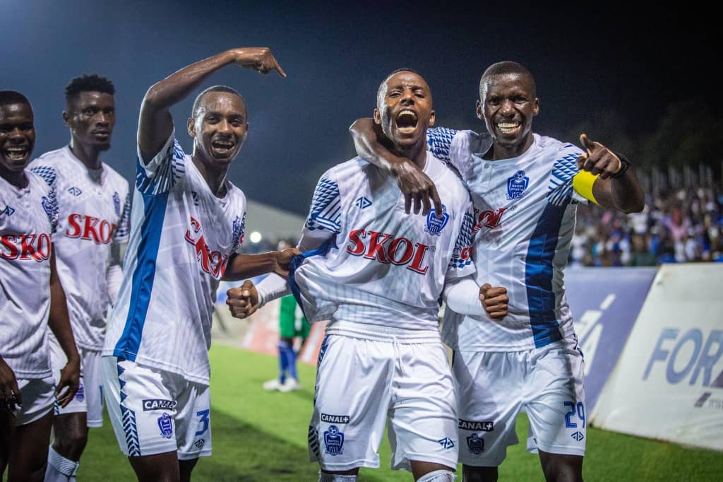 Akantu ku kandi mu byaranze umukino: Rayon sports yiminjiyemo agafu imbere y’umutoza mushya, Gorilla FC ibigenderamo